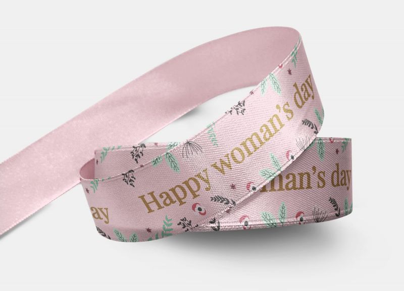 Per la Giornata delle Donne questo nastro elegante può essere usato per confezionare un fiore o un dolce pensiero